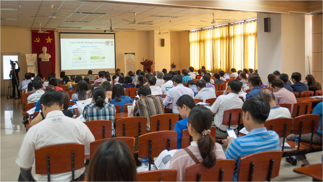 DrThin thuyết trình tại đại học y dược tp. hcm